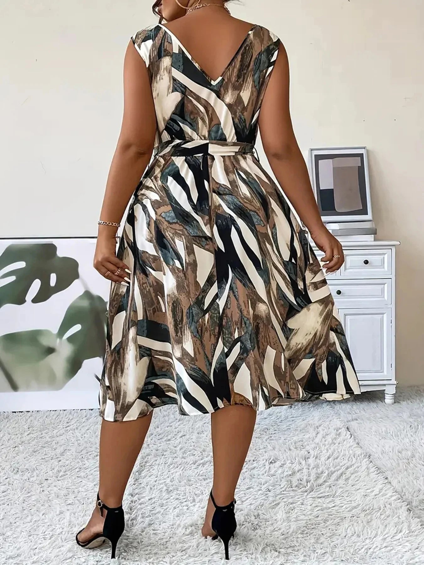 Elegant Plus Size Women's Fashion Print Sexy V-Neck Dress Stylish Commute Slim Fit Sleeveless Dress