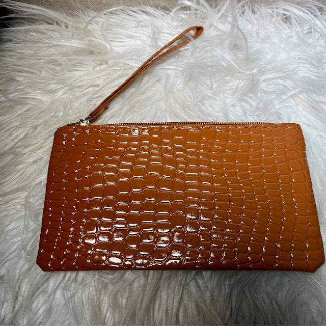 Croc Wristlet Clutch - Tan